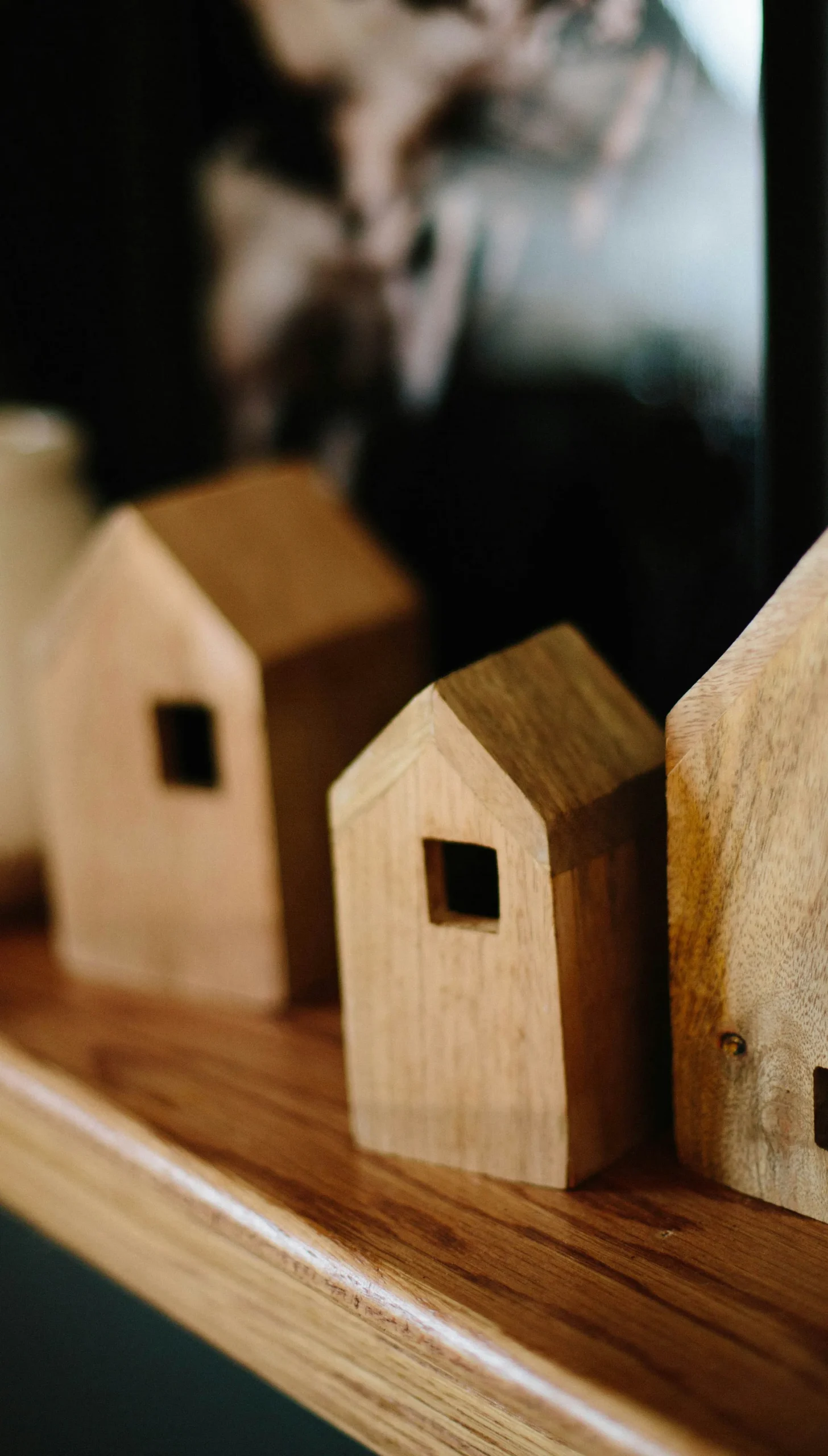 Order wood, planks and bamboo from the top-rated wood supplier in Lagos