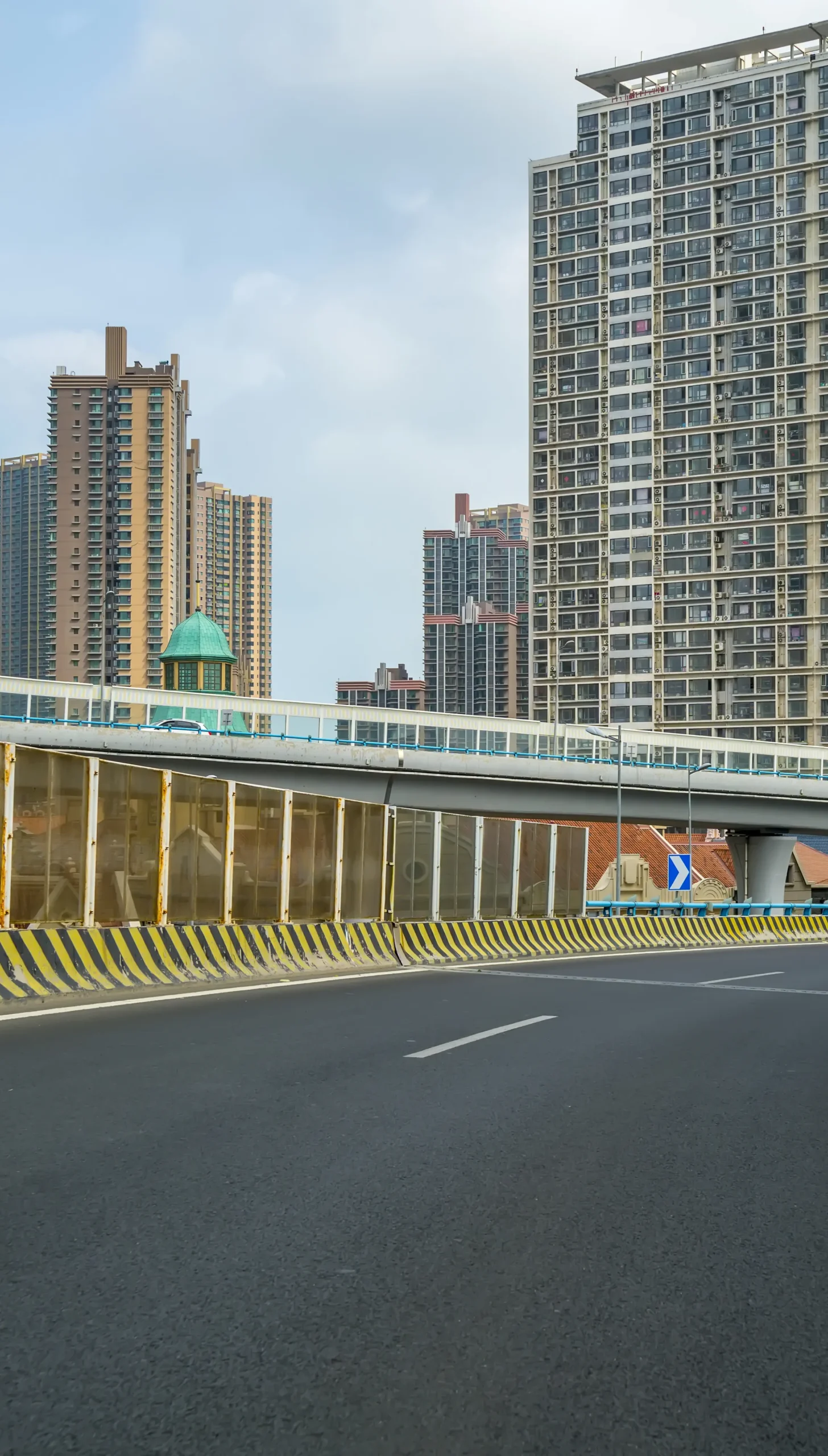 Whether for real estate construction work, roads or bridges, order high-grade granite from the top granite supplier in Lagos.